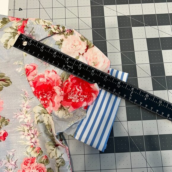 Blue, Pink & White Floral Bubble Sleeve Top Blouse (S) VERY CUTE! - Picture 7 of 10